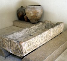 Caliphal art bassin, carved in pink marble of Buixcarró, found in the drinking trough next to the…