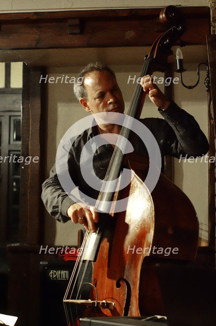 Alec Dankworth, The Woodman, Ide Hill, Kent.  Artist: Brian O'Connor