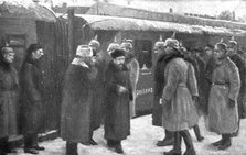 Dissolution of the Eastern Front; At Brest-Litovsk station: welcome of the Maximalist..., 1917. Creator: Unknown.