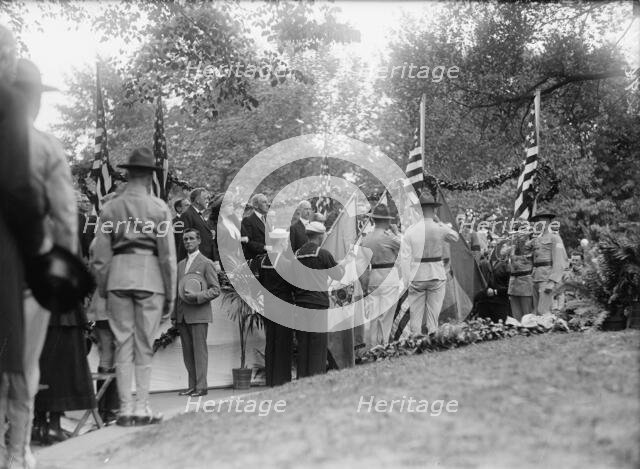 Plattsburg. Reserve Officers Training Camp - Regular Army Officers in Comman, Right, Talking...,1916 Creator: Harris & Ewing.