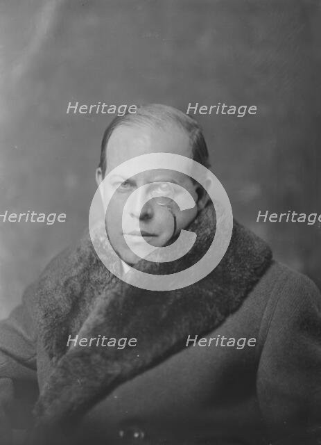 Count Cisneros, portrait photograph, 1919 Feb. 28. Creator: Arnold Genthe.