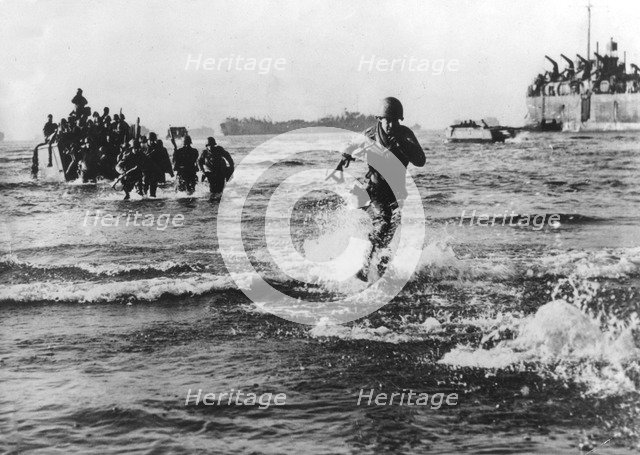 Troops of the American 5th Army landing on the Italian coast south of Rome, 1944. Artist: Unknown