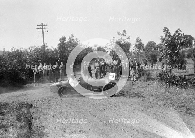 Bugatti Type 35, Bugatti Owners Club Hill Climb, Chalfont St Peter, Buckinghamshire, 1935. Artist: Bill Brunell.