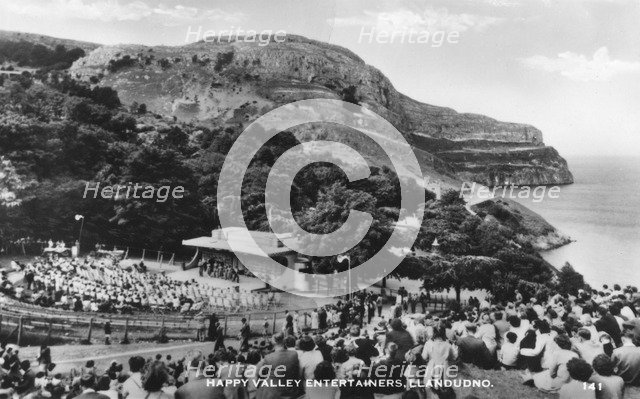 Happy Valley entertainers, Llandudno, 20th century. Artist: Unknown