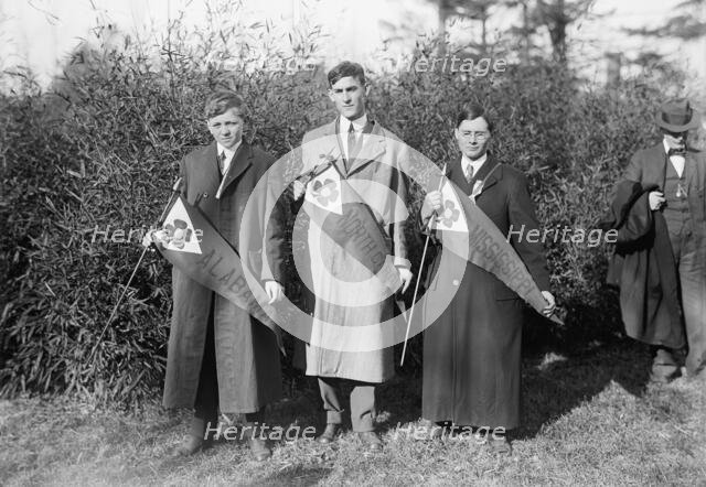 Boy Corn Growers - Walker Lee Dunson; J.R. Cameson; J.J. Polk, 1913. Creator: Harris & Ewing.