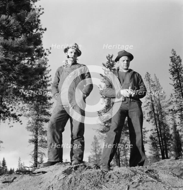 Non-farm migrants from Mississippi, came west in 1935, Gilchrist, Oregon, 1939. Creator: Dorothea Lange.