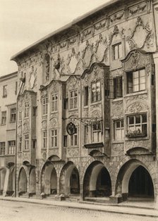 'Wasserburg am Inn - Weinhaus', 1931. Artist: Kurt Hielscher.