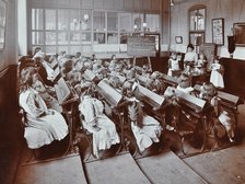 Chemistry lesson, Albion Street Girls School, Rotherhithe, London, 1908. Artist: Unknown.