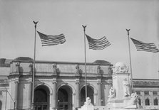 Columbus Memorial, with Front of Union Station, 1914. Creator: Harris & Ewing.