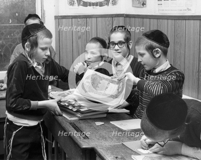 Jewish primary school children, December 1985. Artist: Sidney Harris