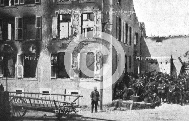 'En Alsace et sur la Frontiere; La village francais de Badonviller, incendie', 1914. Creator: Unknown.