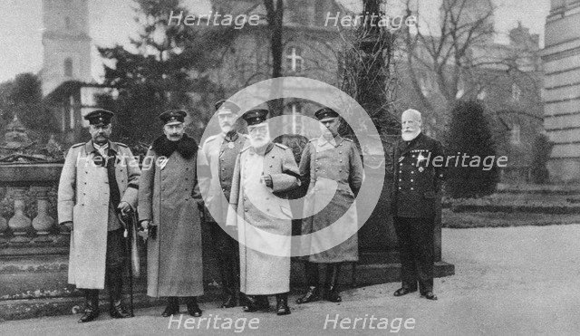 The King of Bavaria visiting the Imperial German Army headquarters, 1917. Artist: Unknown