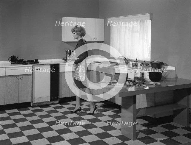 Kitchen scene, Warwick, Warwickshire, 1966. Artist: Michael Walters