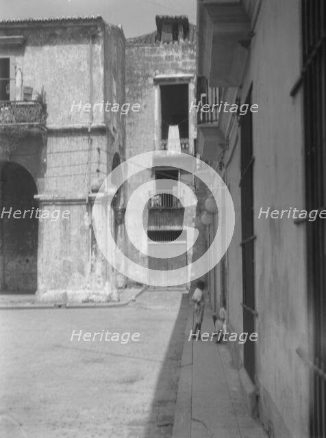 Travel views of Cuba and Guatemala, between 1899 and 1926. Creator: Arnold Genthe.