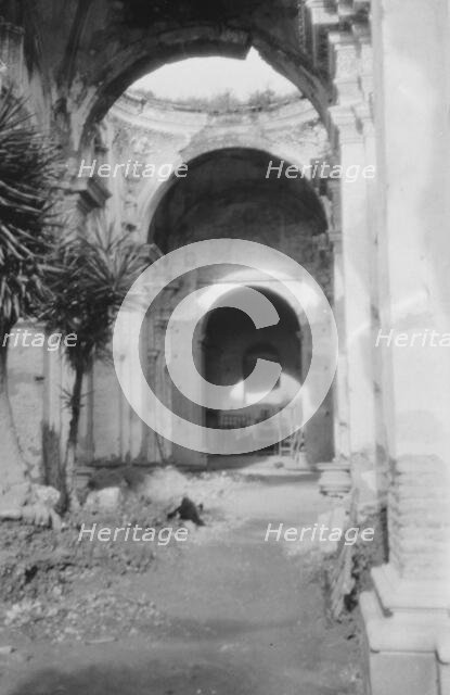 Travel views of Cuba and Guatemala, between 1899 and 1926. Creator: Arnold Genthe.