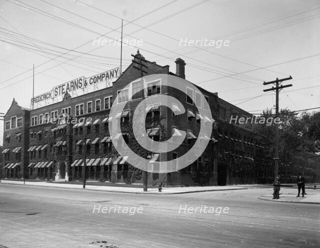 Frederick Stearns and Co. laboratory from southeast, Detroit, Mich., between 1910 and 1920. Creator: Unknown.