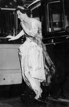 Princess Margaret arrives at Swedish Embassy, London, 1954. Artist: Unknown