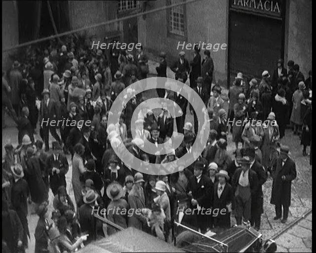Crowds of People Waiting at the Wedding Between Luisa Tetrazzani and Pietro Vernati, 1926. Creator: British Pathe Ltd.