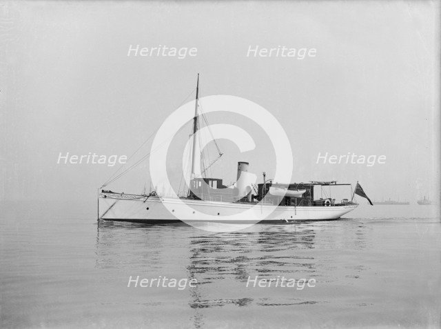 Steam yacht 'Shawnee' under way, 1914. Creator: Kirk & Sons of Cowes.