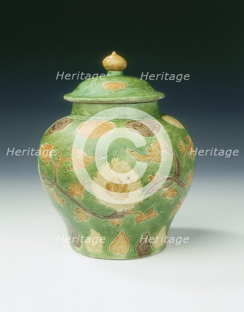 Covered jar, Ming dynasty, China, 1st half of 16th century. Artist: Unknown
