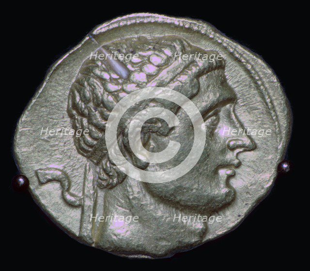 Gold Stater of King Diodotus of Bactria, 3rd century BC Artist: Unknown