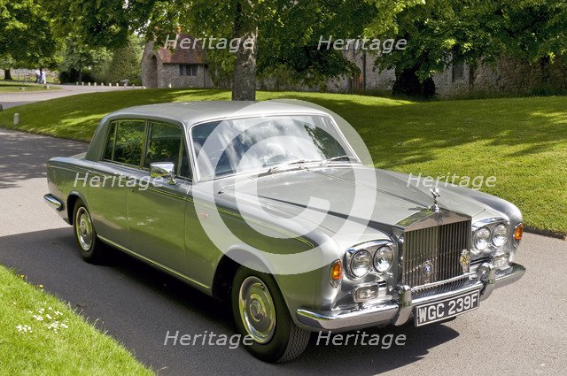 1968 Rolls Royce Silver Shadow Artist: Unknown.