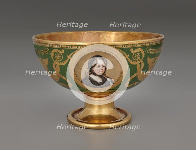 Bowl (Jatte À Fruits Hémisphérique) With Portraits Of Catherine The Great Of Russia (1729..., 1812. Creator: Unknown.