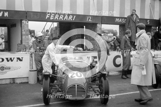 1951 Killeen - MG, D.Pitt in pits at Silverstone during British GP meeting. Creator: Unknown.