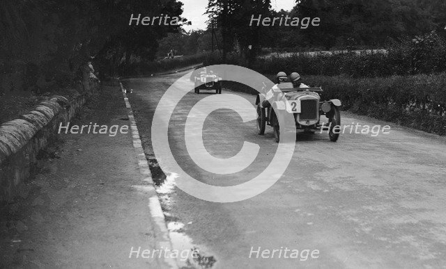 Austin Ulsters of SV Holbrook and Archie Frazer-Nash, RAC TT Race, Ards Circuit, Belfast, 1929 Artist: Bill Brunell.