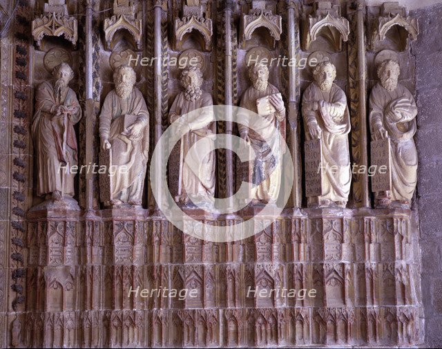 Group of Apostles in the jambs of the doorway of the Church of Santa Maria la Real of Deva.
