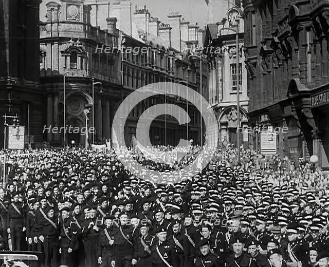 A Crowd Listening to Lord Beaverbrook Giving a Speech in Support of the USSR, Birmingham, 1942.  Creator: British Pathe Ltd.