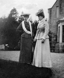 Mary of Teck (1867-1953), Princess of Wales, with the Duchesse d'Aosta, 1908.Artist: Queen Alexandra