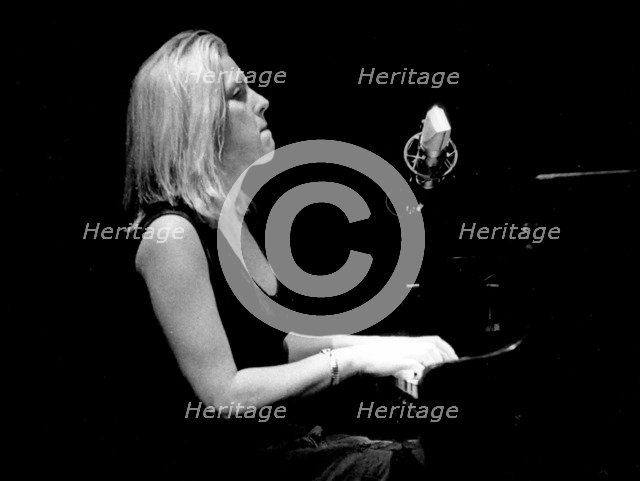 Diana Krall, Ronnie Scott's, London, 1998.  Artist: Brian O'Connor.