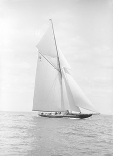 The 15 Metre 'Pamela' sailing close-hauled, 1913. Creator: Kirk & Sons of Cowes.