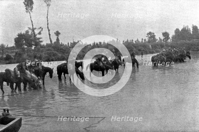 'les premieres operations Italiennes; cavalerie italienne abreuve ses chevaux dans l'Isonzo', 1915. Creator: Unknown.