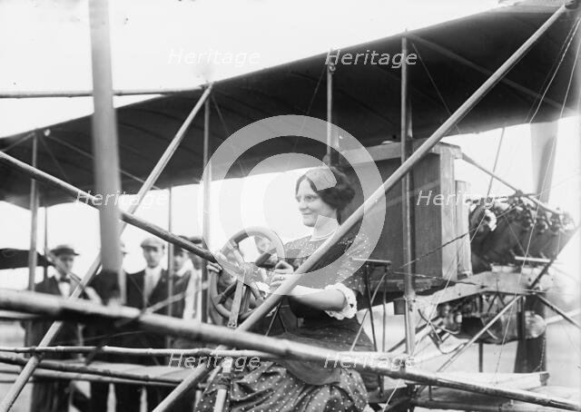 Mrs. G. Curtiss, c1910. Creator: Bain News Service.