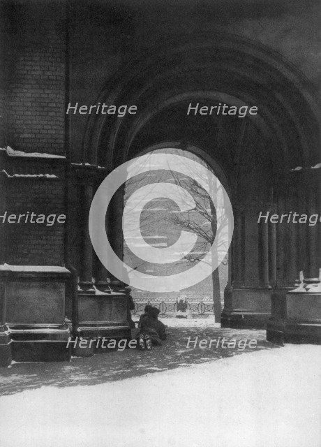 Street fighting, Petrograd, Russia, 12-18 March 1917. Artist: Unknown