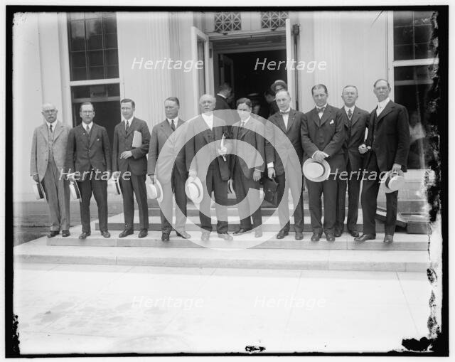 Chicago businessmen, between 1910 and 1920. Creator: Harris & Ewing.