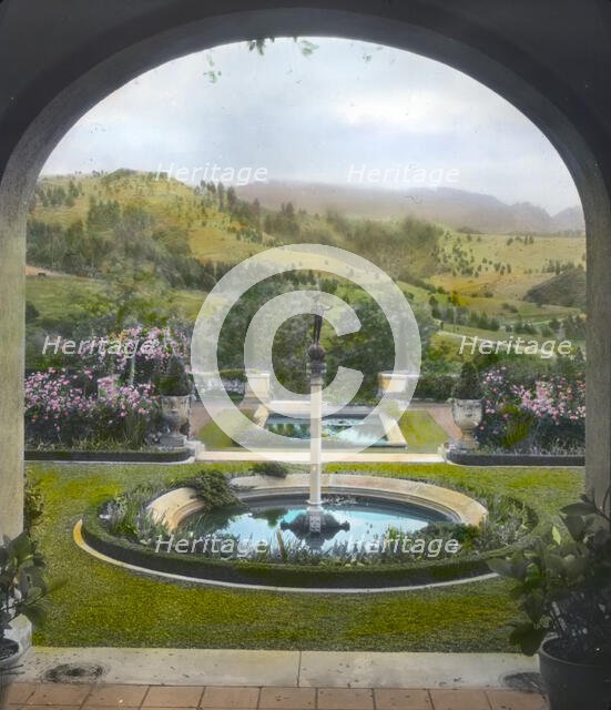 James Kennedy Moffitt house, 86 Sea View Avenue, Piedmont, California, 1917. Creator: Frances Benjamin Johnston.