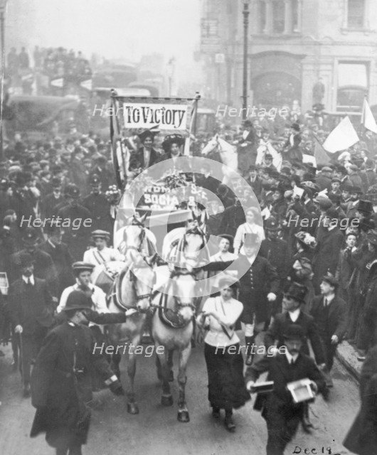 Emmeline Pankhurst and Christabel Pankhurst after a party at the Inns of Court Hotel, 1908. Artist: Unknown