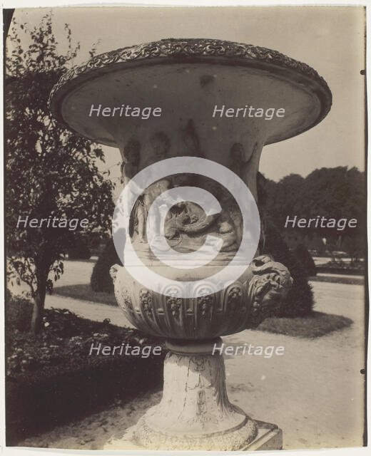 Versailles, Vase, 1905. Creator: Eugene Atget.
