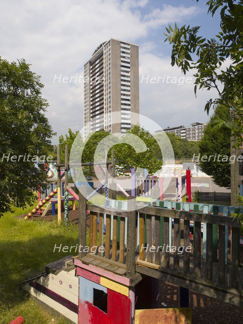 Michael Cliffe House, Skinner Street, Finsbury Estate, Clerkenwell, Islington, London, 2005-2007. Creator: Derek Kendall.