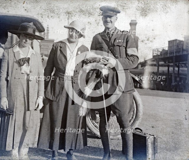 Ethel Newland with Lieutenant Douglas Gordon Scott MC, c1919. Creator: Unknown.