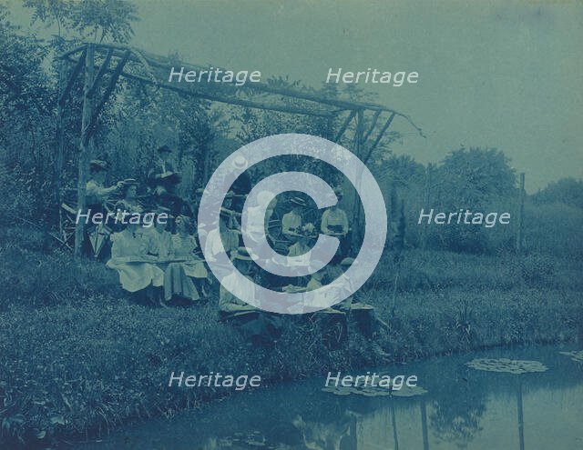 Washington, D.C. public schools field trips - 5th Division children making sketches..., (1899?). Creator: Frances Benjamin Johnston.