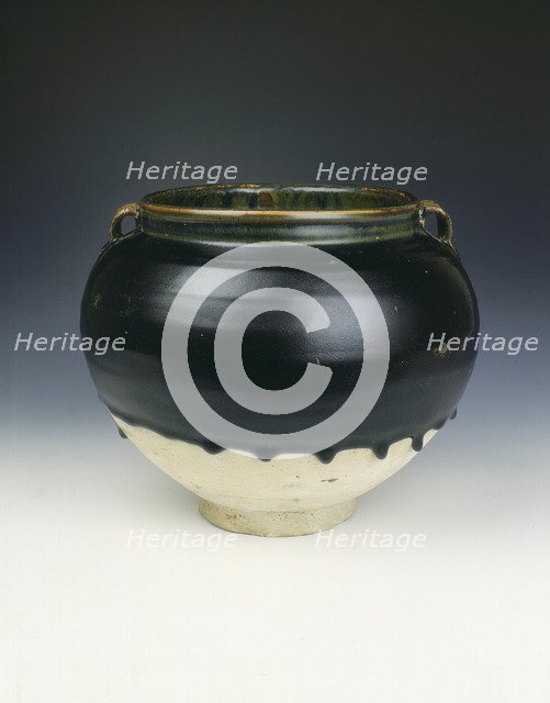 Henan Temmoku guan shaped jar, Song dynasty, China, 960-1279. Artist: Unknown