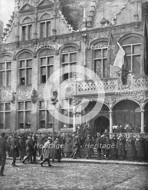 ''L'Union Cordiale des Allies; Le Roi Albert et M Poincare a Furnes le 1er Novembre 1914', 1914. Creator: Unknown.