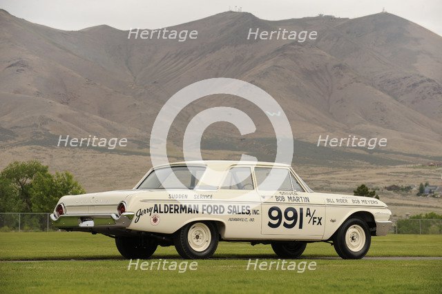 Ford Galaxie 500 race car 1962. Artist: Simon Clay.