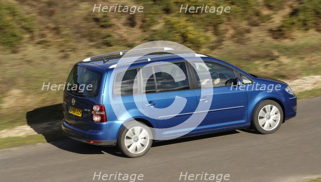 2006 Volkswagen Touran Tdi Sport Artist: Unknown.