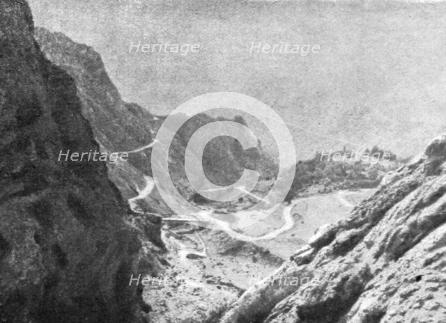 ''Le front russe d'asie; La grande chassee Erzeroum-Trebizonde dans le Kop-Dagh', 1916. Creator: Unknown.