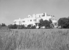 House at "The Shallows," property of Lucien Hamilton Tyng, Southampton, Long Island, 1931 Aug. Creator: Arnold Genthe.
